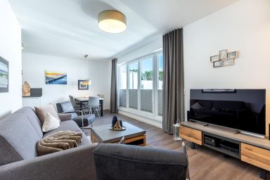 Aparthotel Ostseeallee - Exklusives Apartment mit Dachterrasse und 2 Bädern - Saunabereich im Haus!