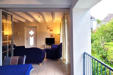 Charmante Ferienwohnung mit Terrasse - nur 50m zum Strand mit eigenem Parkplatz und Fahrradunterstellmöglichkeit - Gemütliche Ferienwohnung "Windjammer" mit Parkplatz – Nur 50 Meter zur Ostsee