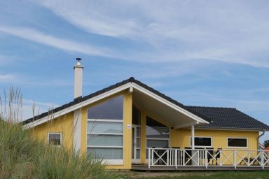 Holiday Vital Resort - 90m² großes Ferienhaus mit skandinavischem Flair – mit Hund und Saisonstrandkorb