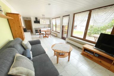 Ferienbungalow Kranich - "Idyllischer Ferienbungalow Kranich: Ihr Rückzugsort an der Ostsee!"