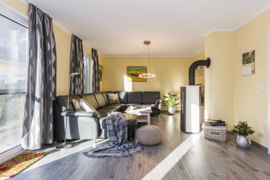 Ferienhaus - Deichweg 10 - Ferienhaus Deichweg 10 – Komfortables Ferienhaus mit Garten in Zingst