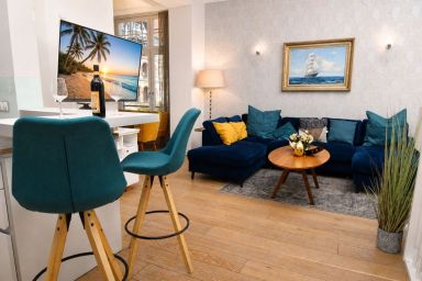 Villa Rheingold - 78m² Ferienwohnung mit Seeblick & Balkon –  für bis zu 4 Personen