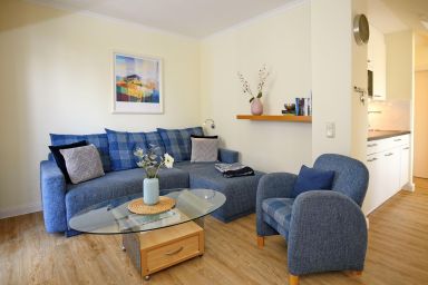 Schaumburg - 2-Zimmer-Dachgeschosswohnung für 4 Personen mit Balkon