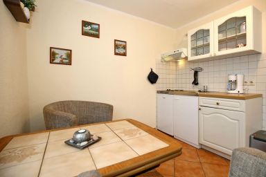 Wohnung 02 - Ferienwohnung Kühlungsborn West – 2-Zimmer-Wohnung bis 2 Personen, 450 m zum Strand