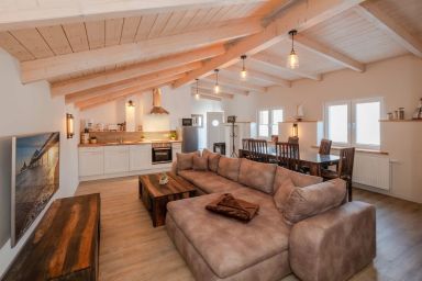 Haus Becker - Gemütliche Ferienwohnung in Heringsdorf mit großem Garten – nur 550 m zum Strand