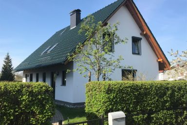 Ferienhaus in Bansin mit Terrasse, Grill und Garten