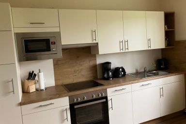 mit kleinem Garten und Grill - mit kleinem Garten und Grill .1