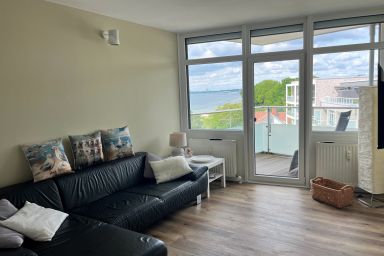 Kleine Möwe, Prinz Hamlet - App. Kleine Möwe, 2 Erw. 2 Ki., 5. Stock