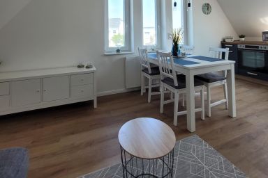Residenz Strandhaus Döse - STR-02 - Geschmackvolle und helle Fewo für 4 Personen