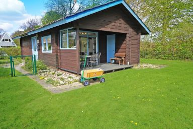 Blockhaus mit grossem Grundstück und Zaun - - mit W-LAN Glasfaser