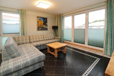Q08  Familienfreundliche Ferienwohnung mit Balkon - Q08 · Familienurlaub nahe Ostseestrand