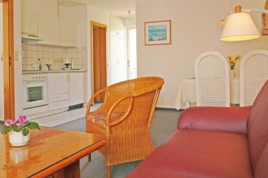 Haus Seeschwalbe im Ostseebad Göhren - 3 Zimmer Apartment mit Süd-Balkon