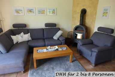 Idyllisches Reetdachhaus Weißdorn 1 mit Sauna und Kamin - DHH Weißdorn 1