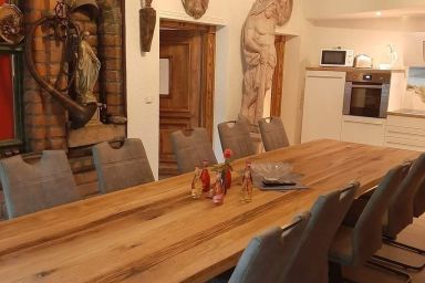 Ferienhof Pommerngreif -Große Wohnung , familiär, mit Poolnutzung und Grillmöglichkeit
