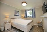 1. Schlafzimmer mit Doppelbett