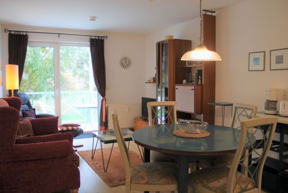 GemÃ¼tlicher Wohn- und Essbereich