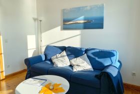 Wohnzimmer mit Schlafsofa