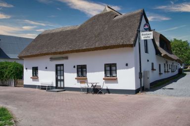 Haus Büdnerstube - nah am Meer, ruhige Lage, Schwimmbad- und Saunanutzung - Haus Büdnerstube FeWo 1