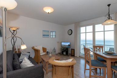 Meeresblick - Ferienwohnung in Toplage am Ostseestrand mit Balkon und wunderschönem Meerblick