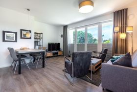 Wohn-/Essbereich mit Zugang zur Terrasse