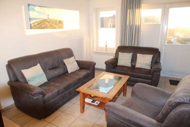 Leuchtturm - Ferienwohnung (60qm) für 4 Personen und Hund mit Balkon in Strandnähe!