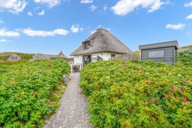 Strandhaus - Traumhaftes Einzelhaus unter Reet in unmittelbarer Nähe zum Strand.
