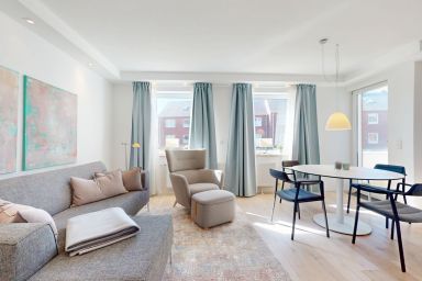 Berliner Ring - Moderne stilvoll renovierte 3-Zimmer Ferienwohnung mit Balkon in Strandnähe