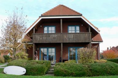 Ferienanlage Lemkenhafen - Ferienwohnung "Westwind" für 3 Gäste mit Balkon - wenige Gehminuten zur Ostsee