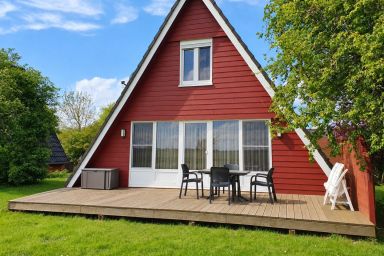 Nurdachhaus AUSZEIT - Nurdachhaus HELLMUND in unverbauter Randlage im Ferienpark Fedderwardersiel