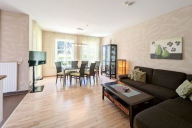 Haus Colpa - "Entspannung und Abenteuer: Ihre Ferienwohnung im schönen Kölpinsee!"