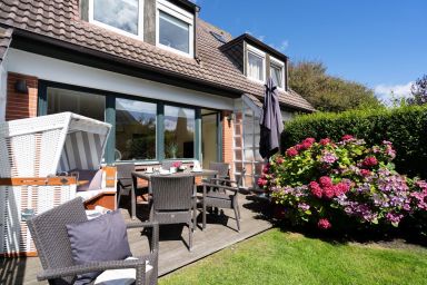 Meeresstern - Schönes Haus für 6 Pers. mit Terrasse, PKW-Stellplatz, WLAN. Haustiere erlaubt.
