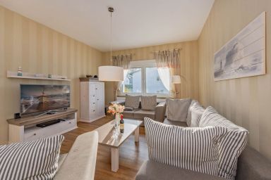 Villa Ost - Wohnung Alex - Villa Ost - Wohnung Alex - geräumiges Domizil mit Balkon