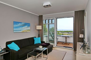 Linden-Palais - 2-Zimmer-Ferienwohnung, Balkon mit Meerblick & strandnah für 2 Personen + Kleinkind
