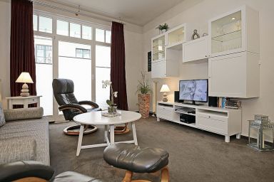 Meeresblick - 2-Zimmer-Ferienwohnung für 4 Personen mit Terrasse & eingeschränktem Meerblick