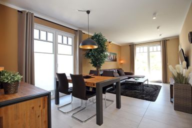 Haus am Wald - 80m² Ferienwohnung für 4 Personen mit Hund und Terrasse