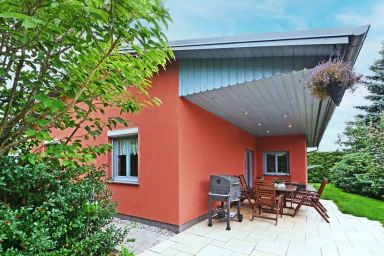 Ferienhaus Zirchow 1 - Gemütliches Ferienhaus in Zirchow im Grünen – mit Garten, Kamin & WLAN
