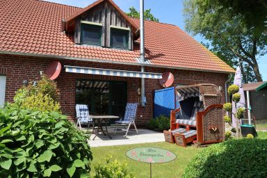 Ferienhaus in Redewisch mit Garten, Grill und Terrasse