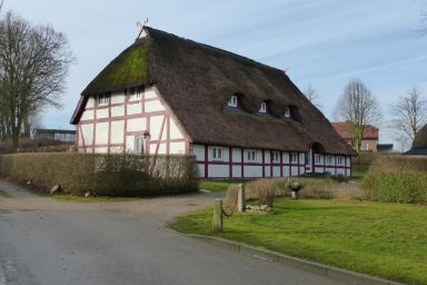 Ferienwohnung mit Terrasse im Obergeschoss