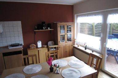 in Nesse mit Garten, Terrasse und Grill - in Nesse mit Garten, Terrasse und Grill .1
