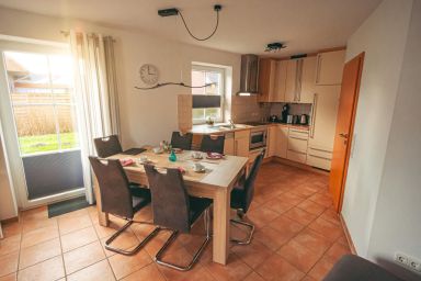 Eckhuus Seepark 113 - Ferienhaus, Dusche und Badewanne, 3 Schlafräume