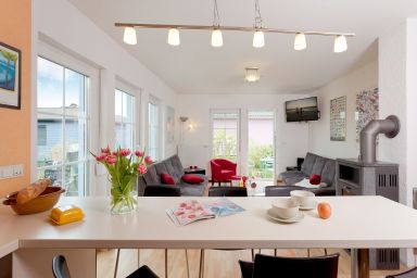 Ferienhaus Das blaue Haus am Peenestrom - Ferienhaus Das blaue Haus-2 SZ bis max. 6 Pers. und 2 Babys