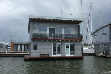 06. Floating-Houses (105 m²) Nanna - Floating-Houses Nr. 9 mit Kamin, Sauna u. 2 Bäder