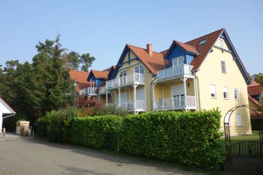Kastanie 59 - zwischen Ostsee und Einkaufsmöglichkeiten - Ferienwohnung Kastanie 59 DG